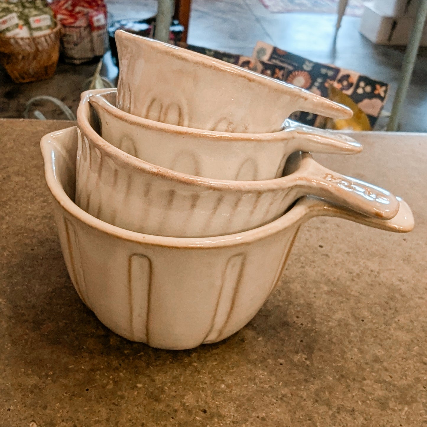 Set of 4 Measuring Cups,Nesting Ceramic
