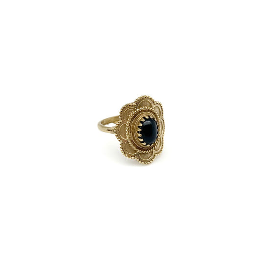 Gold ring with Semiprecious Stones- Black Onyx
