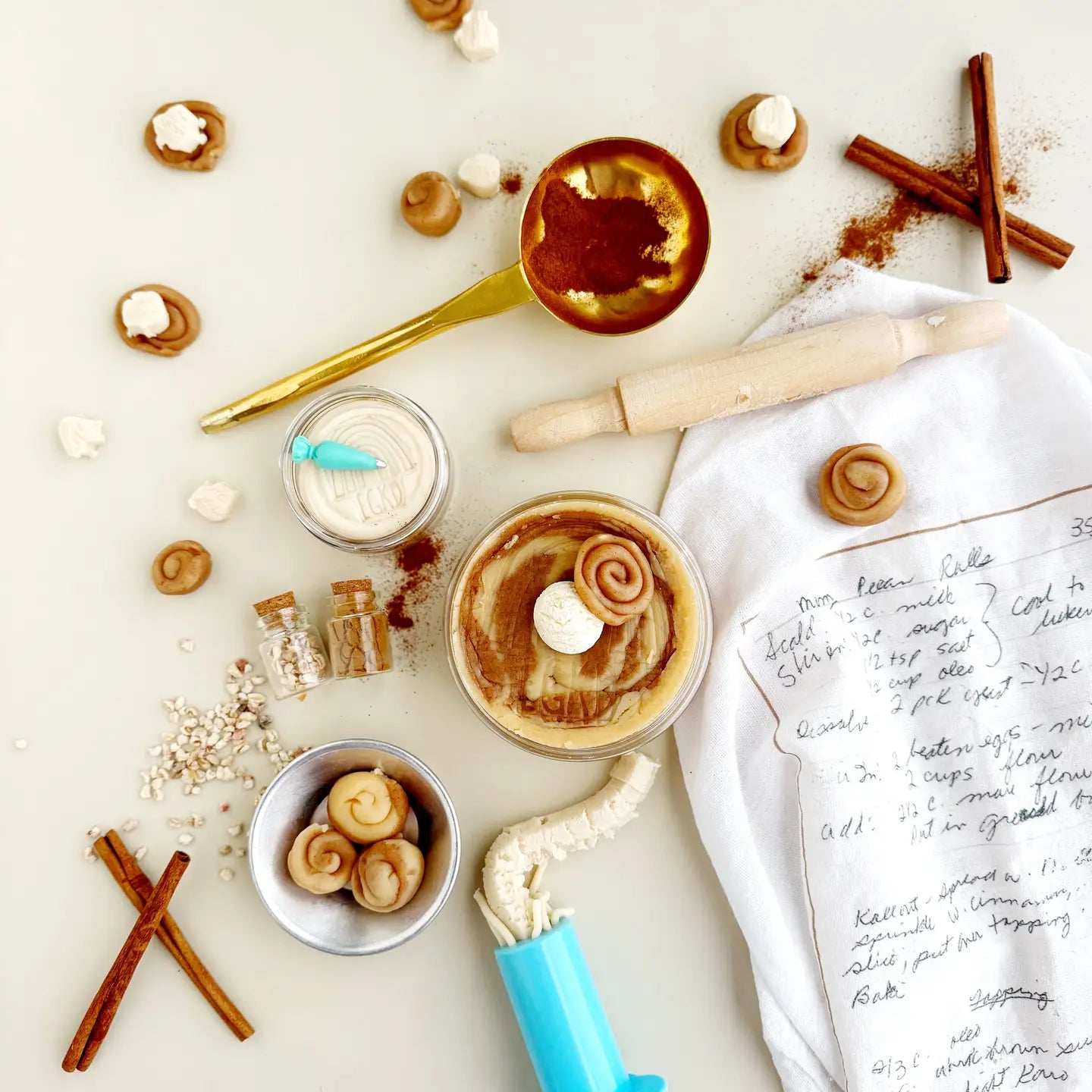 Cinnamon Roll Kiddough Play Kit