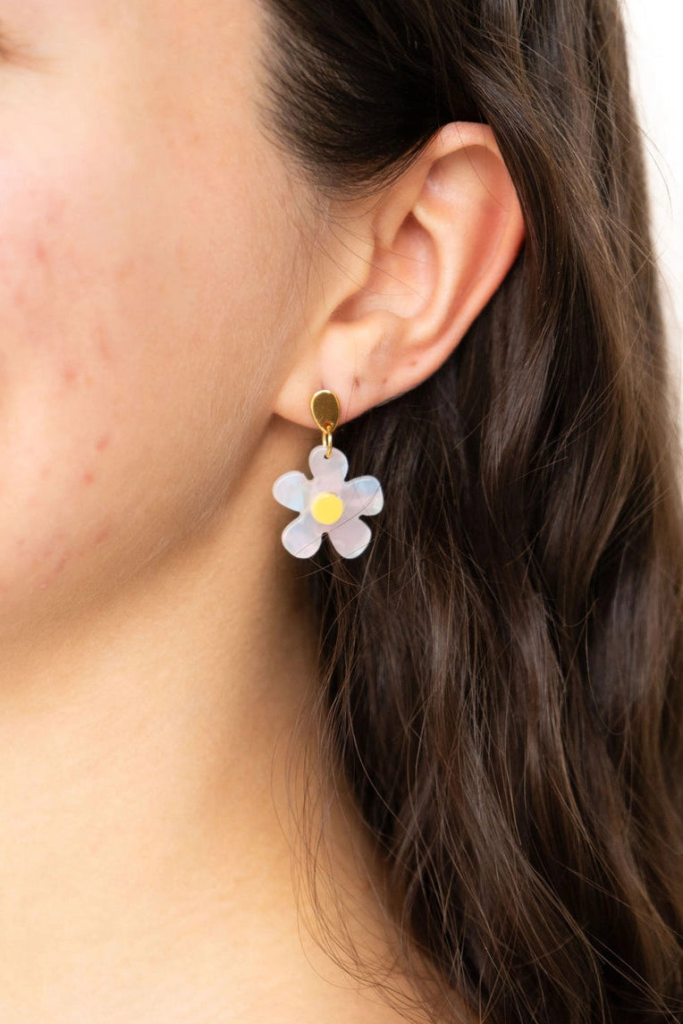 Dainty Daisy Earrings