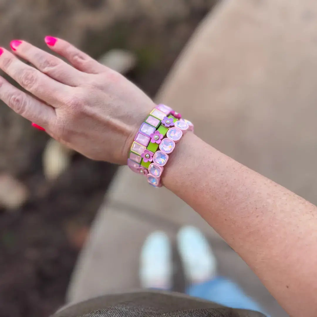 Enamel Stretch Bracelet- Poppy White w/ Rainbow