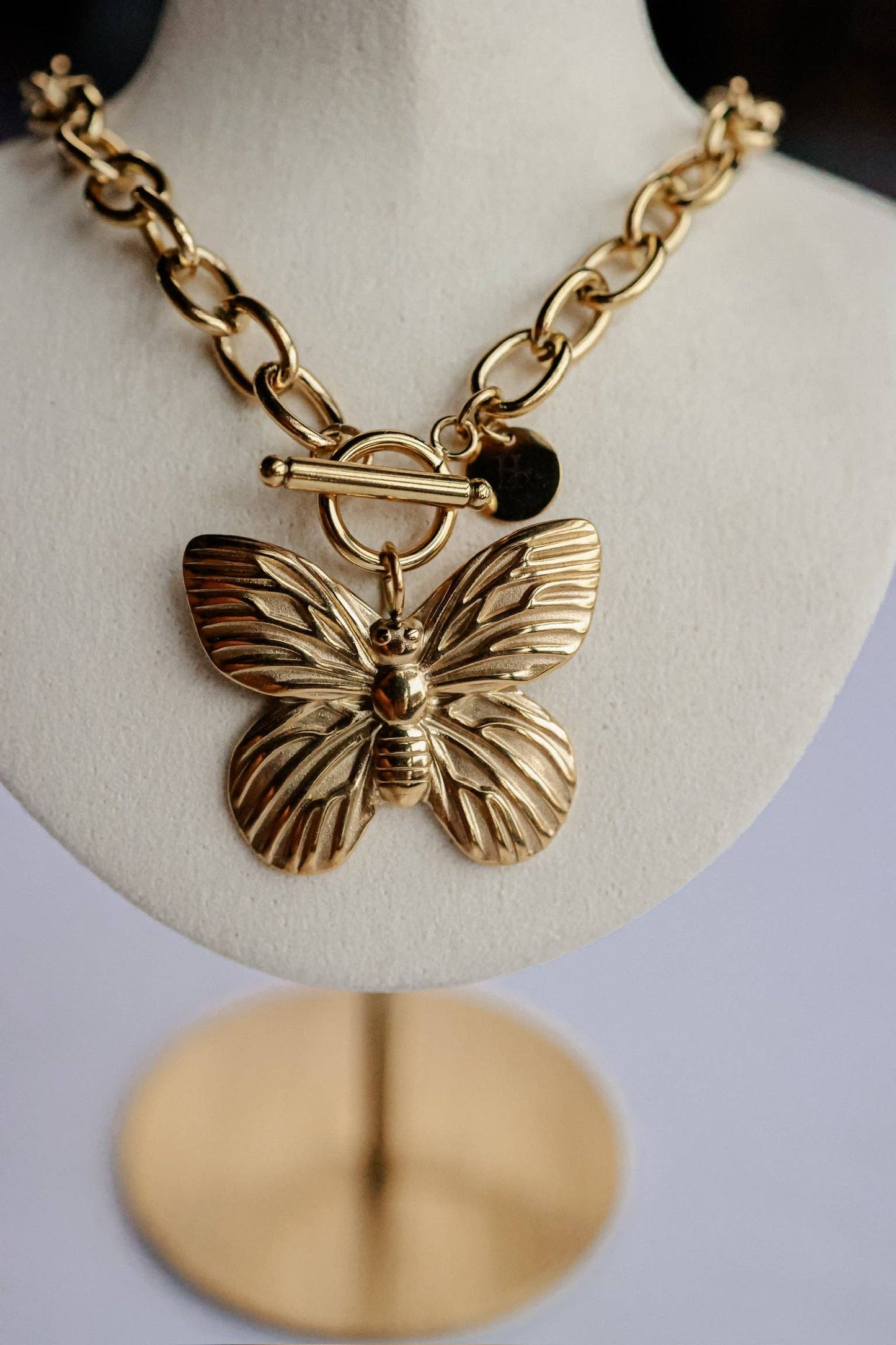 THE MONARCH NECKLACE