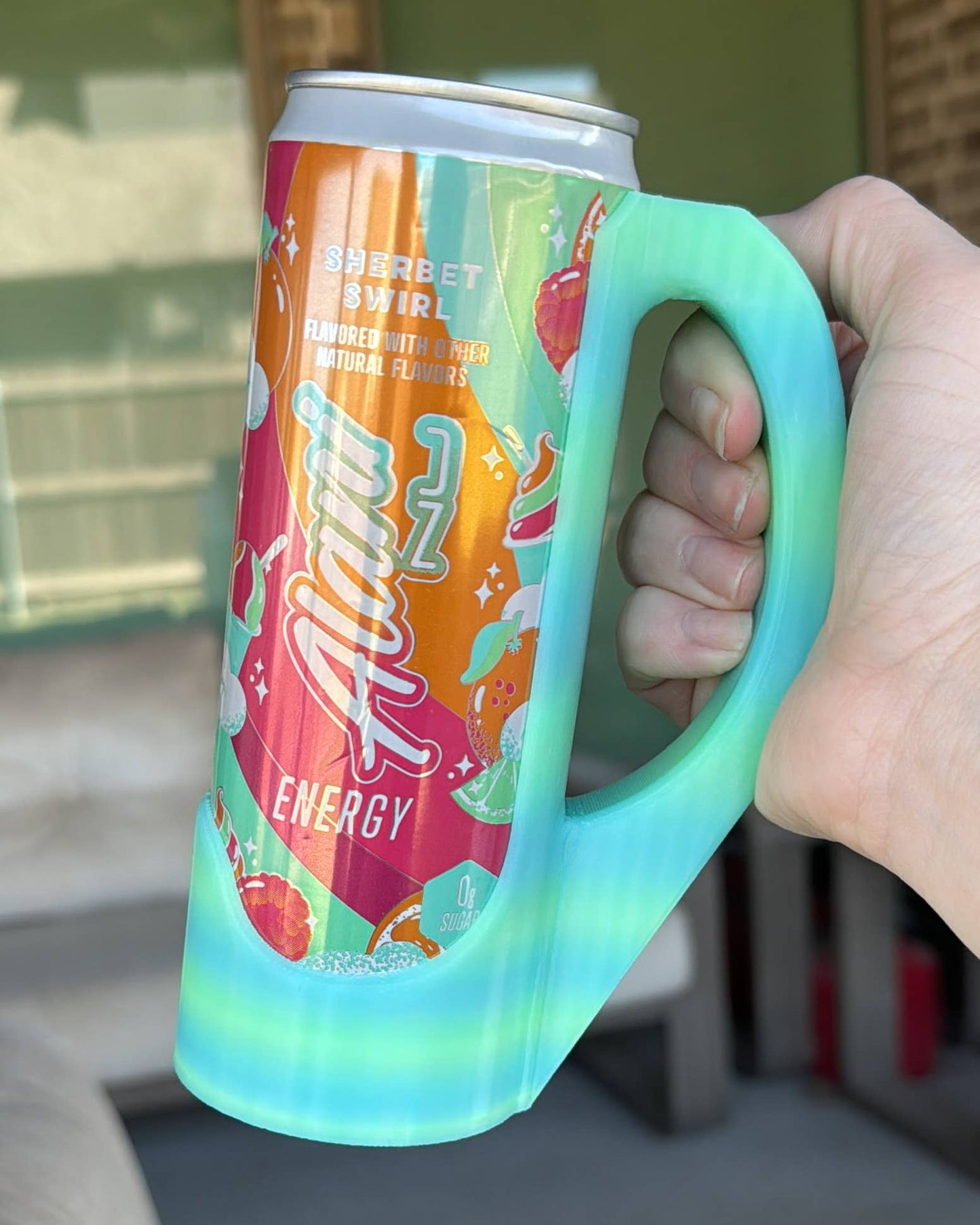 Sipzey Skinny Can Handle