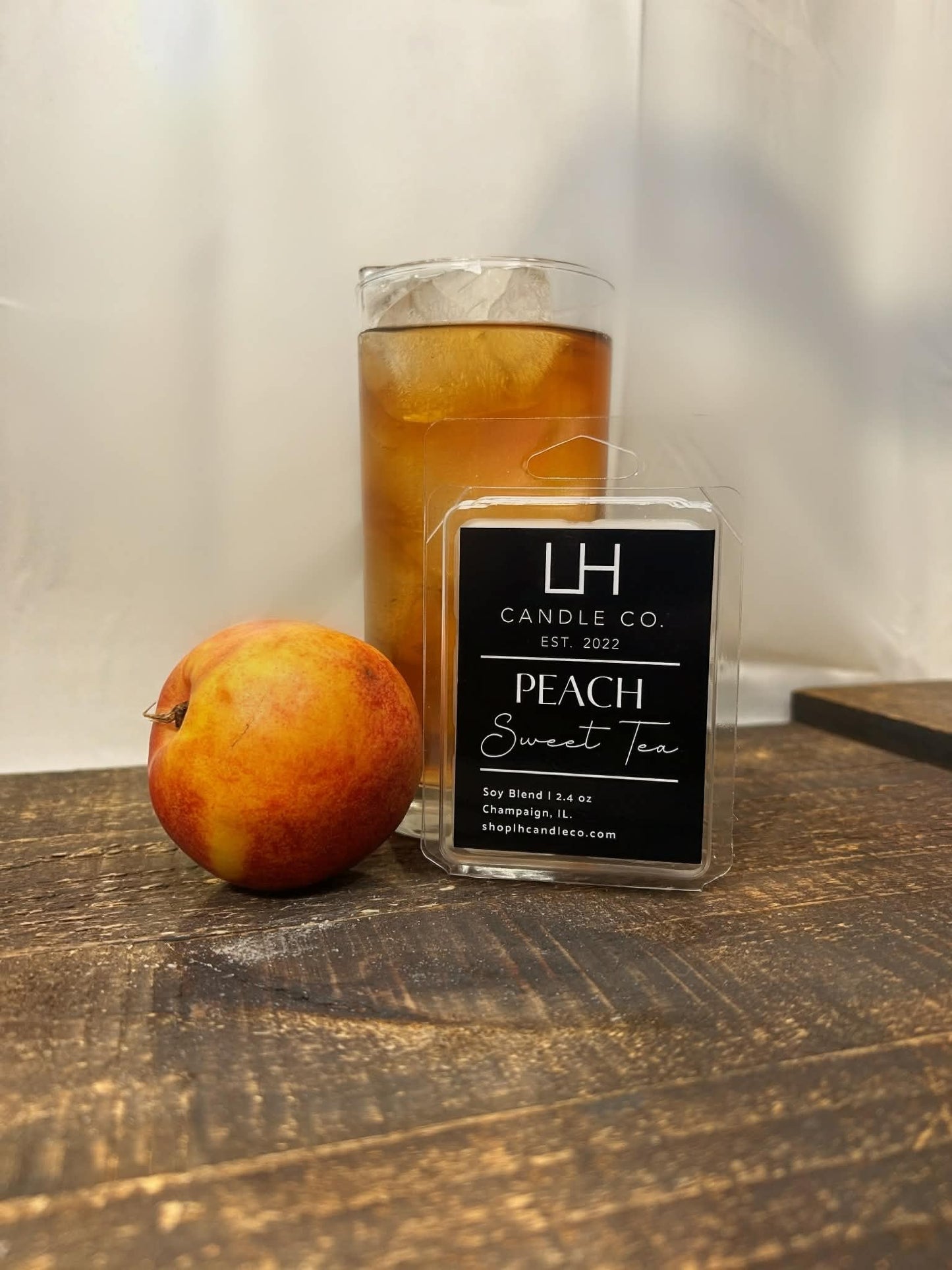 LH Candle- Peach Sweet Tea