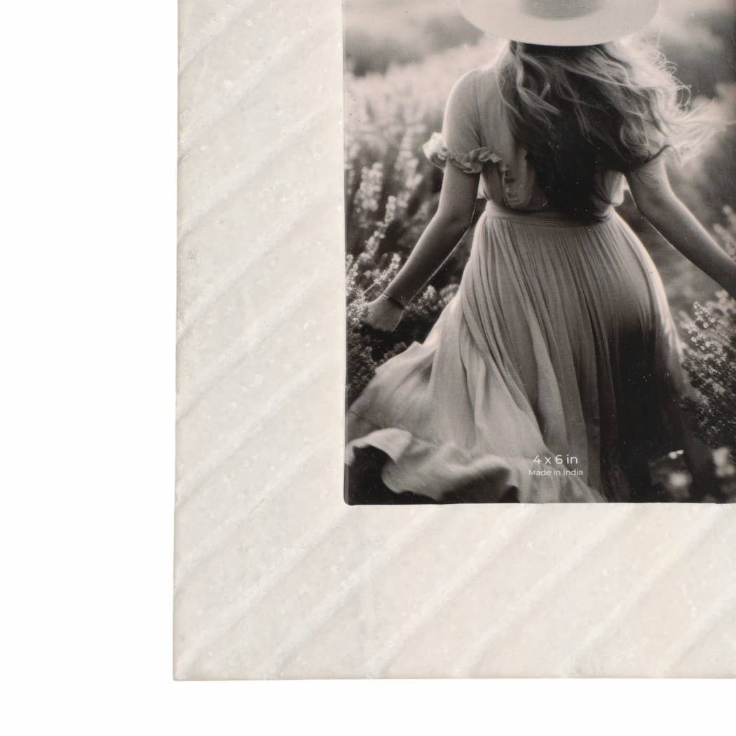 Marble Contemporary Ridged Photo Frame - White, 4x6 in.