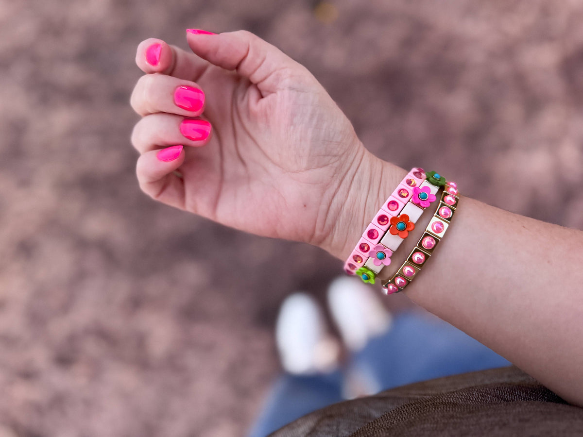 Enamel Stretch Bracelet- Poppy White w/ Rainbow