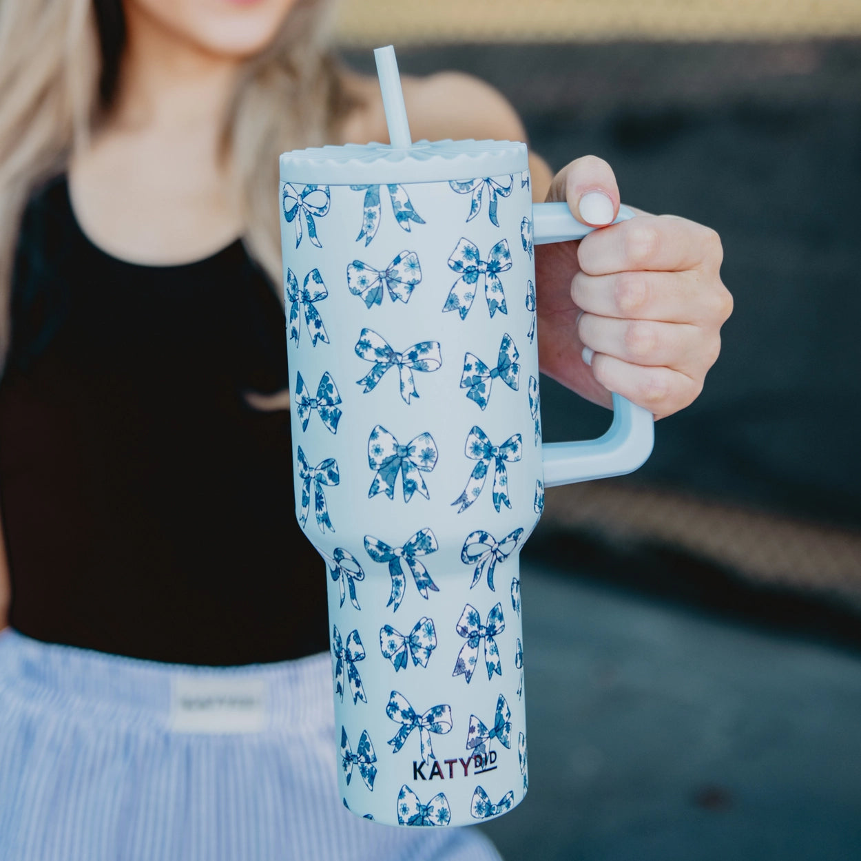 40 oz Chinoiserie Bows Tumbler