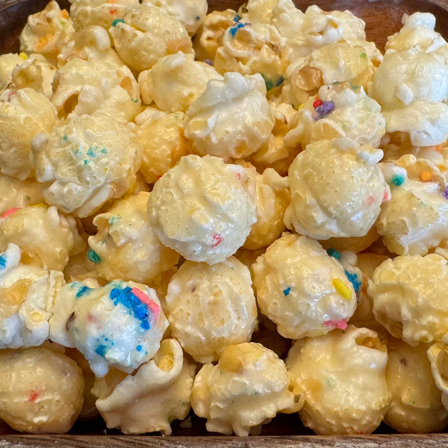 Cupcake Flavored Popped Popcorn