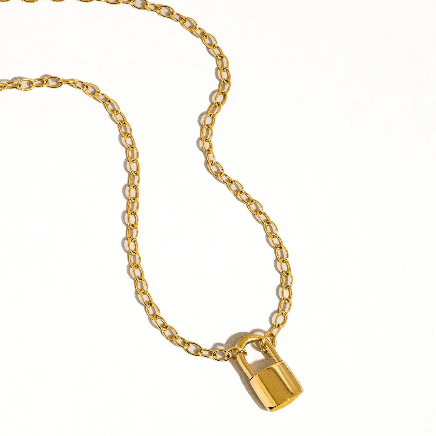 Locky 18K Gold Chain Necklace