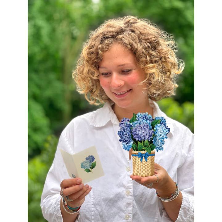 Fresh Cut Paper Mini Pop Up Bouquet-Nantucket Hydrangea